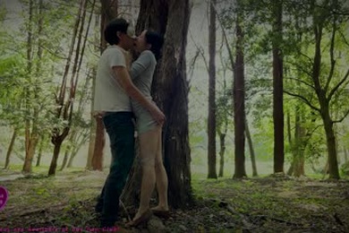 躲在树后在国家公园做他妈的太难了--4K-60fps--国产自拍--森林-户外-开阔-裸露-服装-变态-高画质