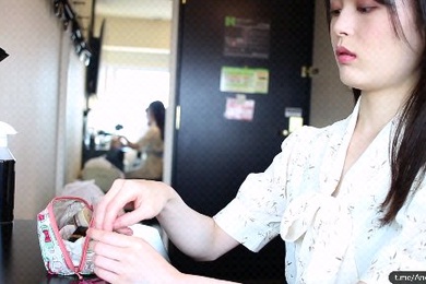 日本极品白嫩美少女无码作品美臀挑逗