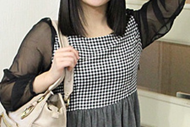 素人AV采访～喜欢情色小说的素人戴眼镜少女～安浩二