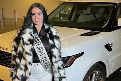 RachelBass跟黑人约炮前后夹击被30公分巨屌无套操得翻白眼